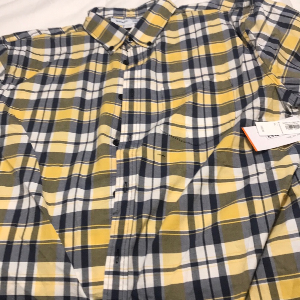 Men’s button shirt